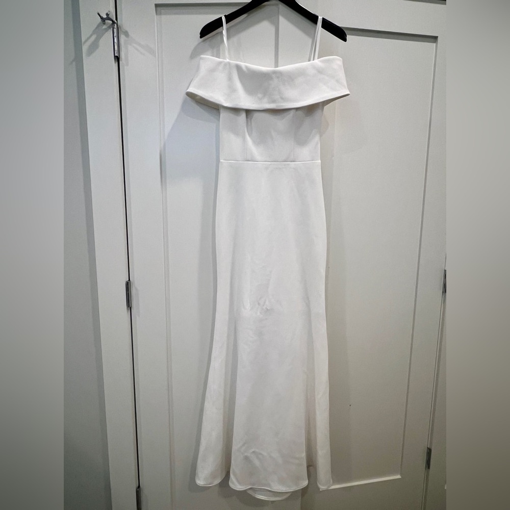 White mermaid gown